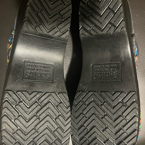 Sanita patent multi-color closed back clogs. Size 41 - Picture 7 of 7